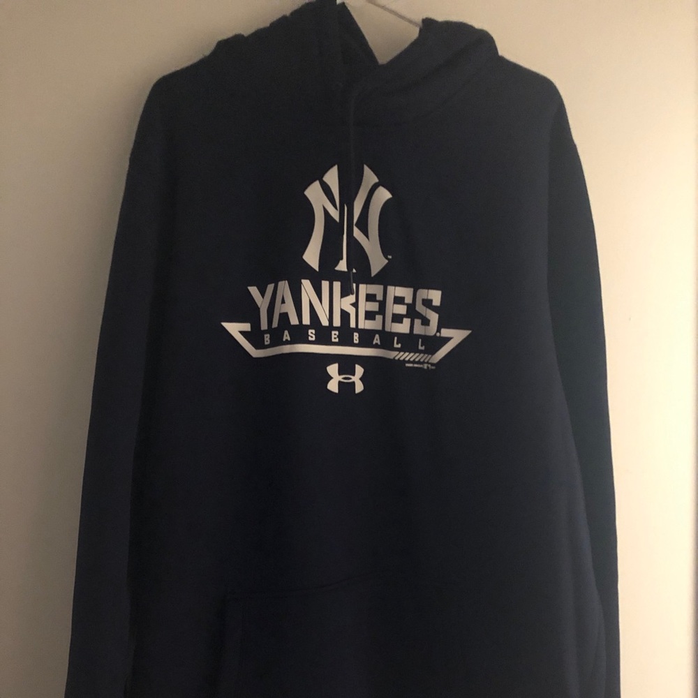 NY Yankees Under Armour Coldgear Hoodie - Picture 5 of 8